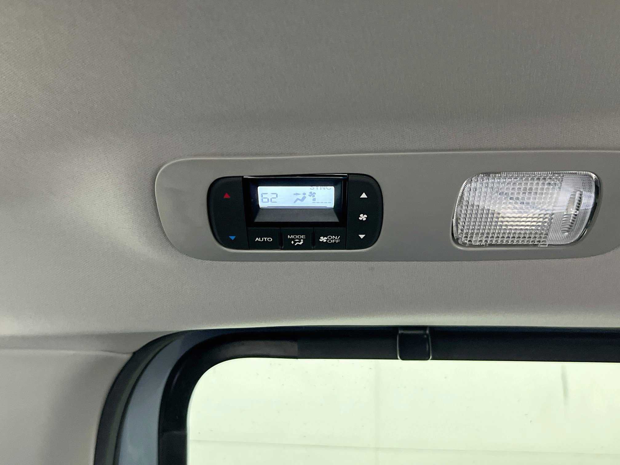 Used 2023 Honda Odyssey Touring image 27