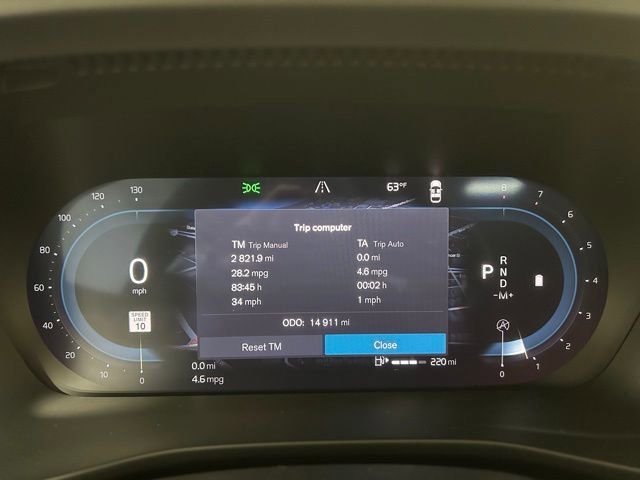 Used 2025 Volvo XC40 B5 Core AWD/4WD image 14