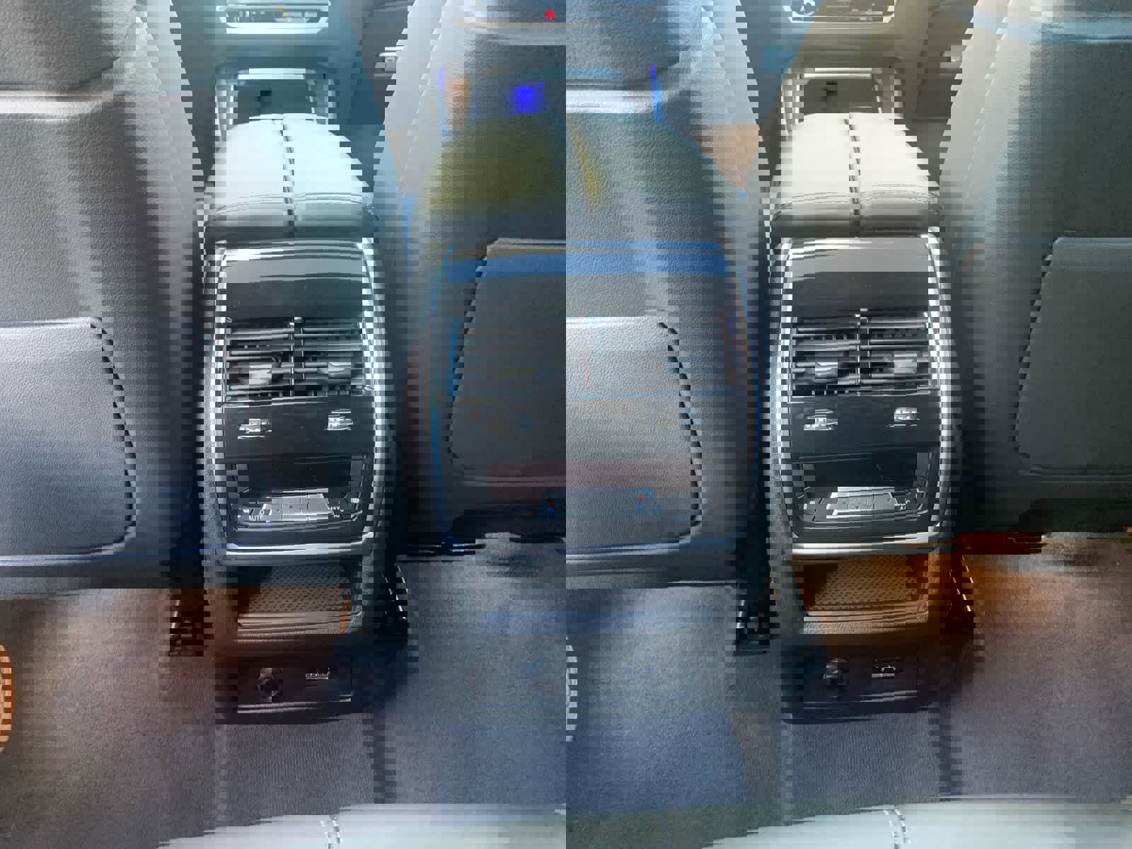 Used 2025 BMW X5 xDrive50e image 36