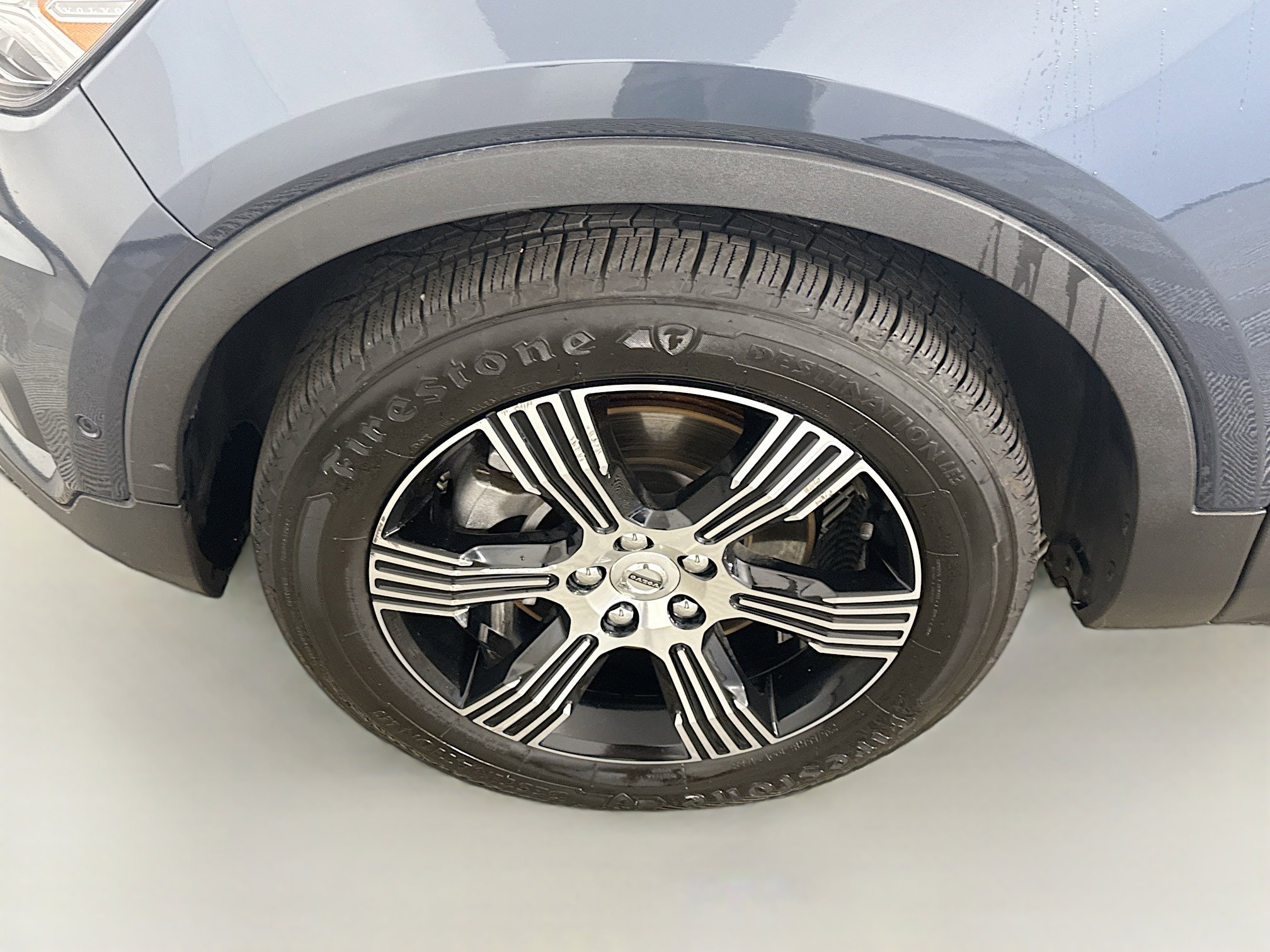 Used 2020 Volvo XC40 T5 Inscription image 38