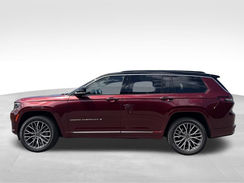 Used 2025 Jeep Grand Cherokee L Summit AWD/4WD image 10