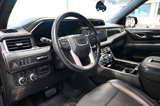 Used 2023 GMC Yukon Denali w/ LPO, Floor Liner Package AWD/4WD image 24