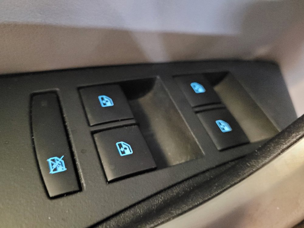 Used 2015 Buick Verano Convenience FWD image 27