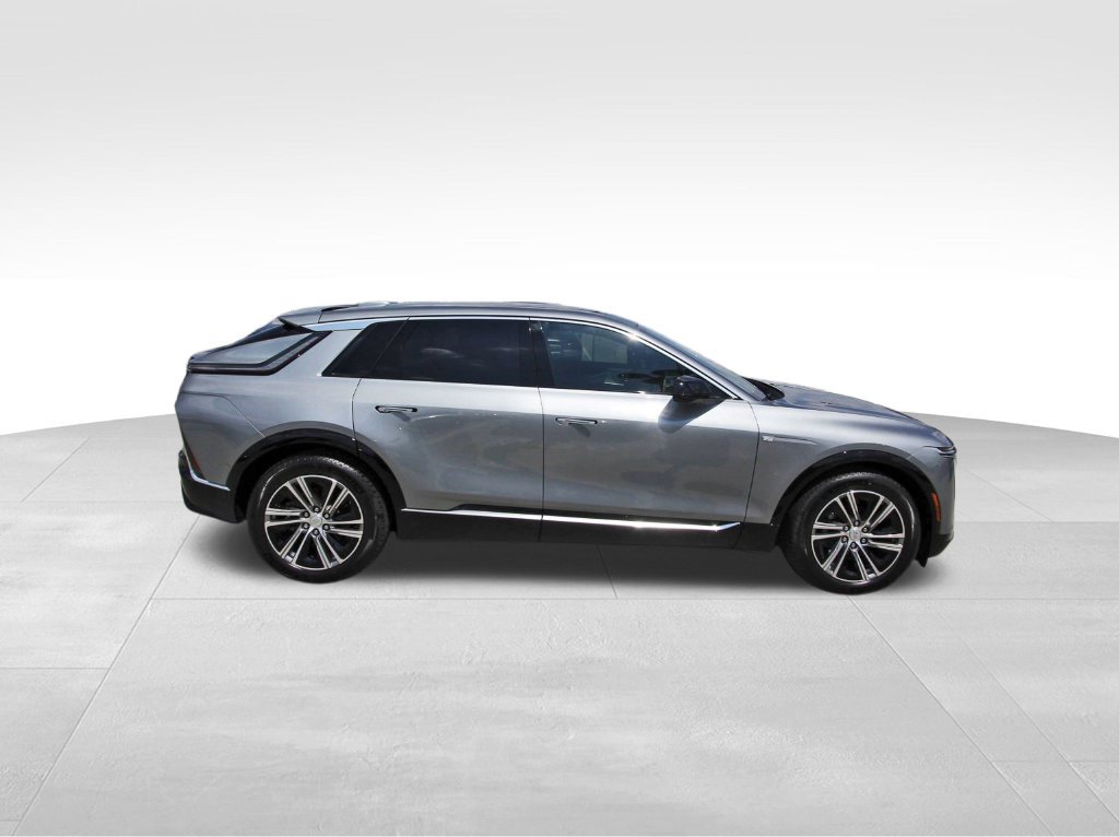 New 2027 Cadillac Lyriq Luxury RWD image 5