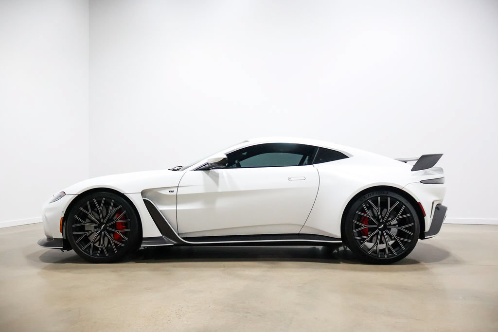 Used 2023 Aston Martin V12 Vantage RWD image 13