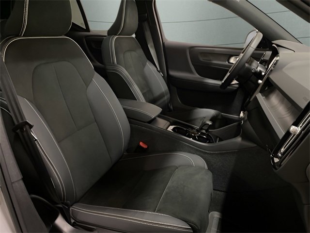 Used 2023 Volvo XC40 Recharge Ultimate w/ Protection Package Premier image 68