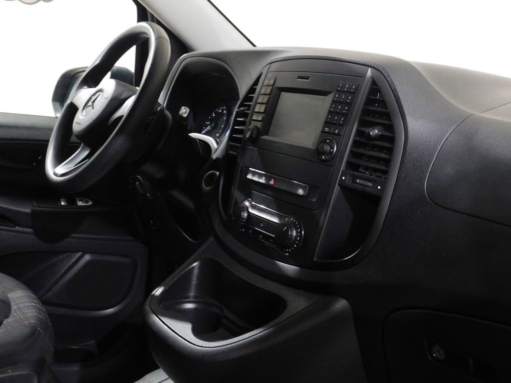 Used 2019 Mercedes-Benz Metris Passenger image 72