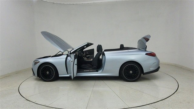 Used 2025 Mercedes-Benz CLE 300 4MATIC Cabriolet image 75