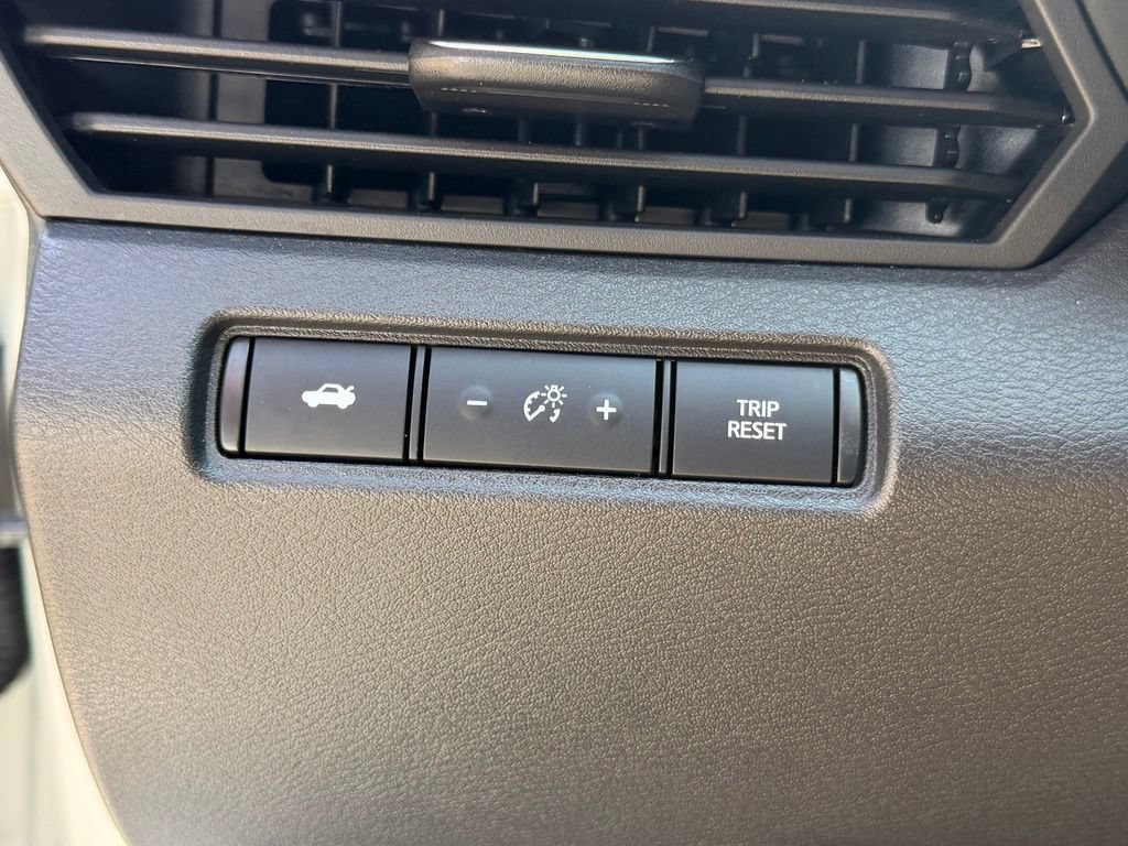 Used 2023 Nissan Altima 2.5 SV AWD/4WD image 28