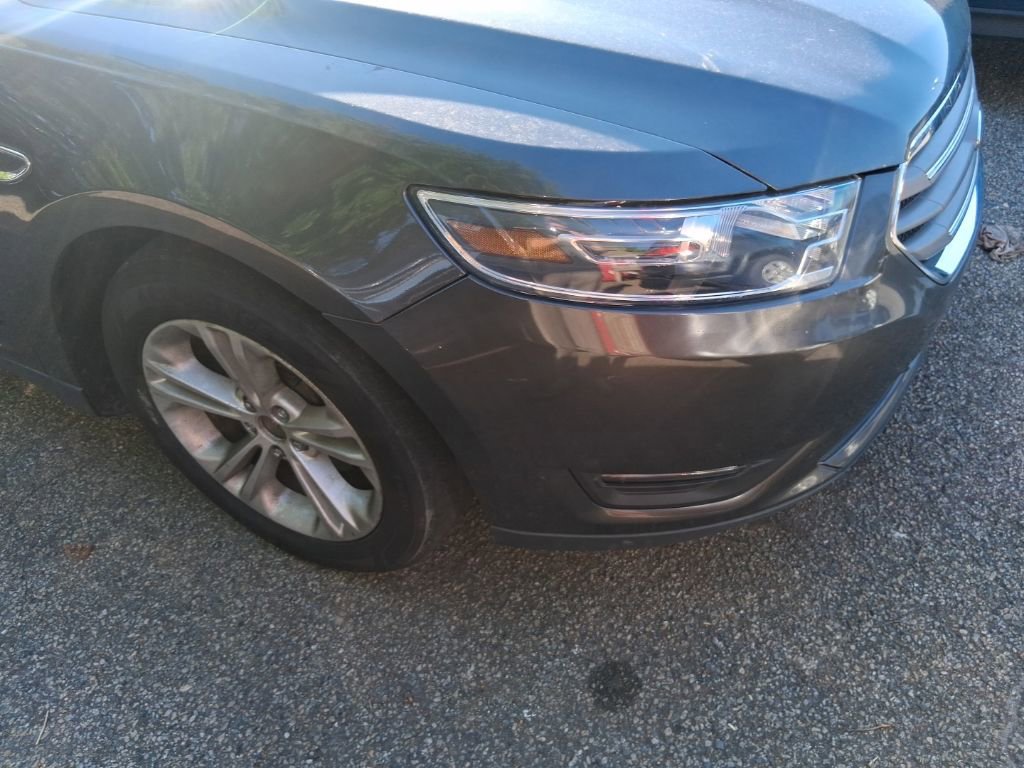 Used 2018 Ford Taurus SEL w/ Equipment Group 201A FWD image 12