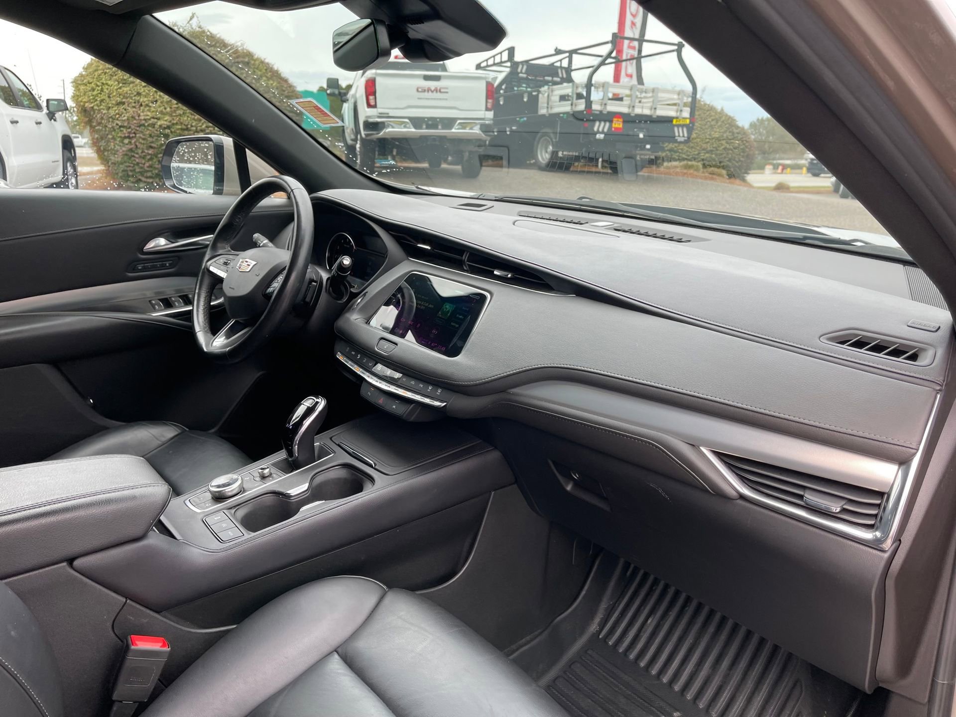 Used 2023 Cadillac XT4 Premium Luxury image 29