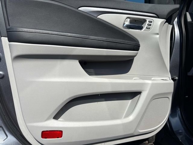 Certified 2023 Honda Ridgeline RTL image 17