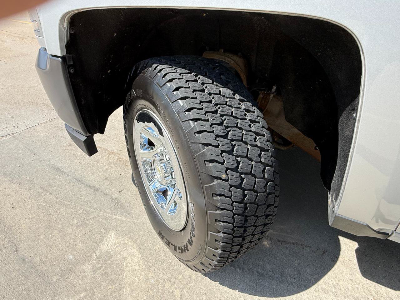 Used 2017 Chevrolet Silverado 1500 W/T AWD/4WD image 13