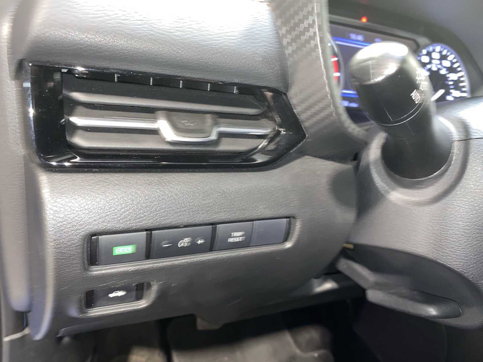 Used 2023 Nissan Sentra SR w/ Electronics Package image 24