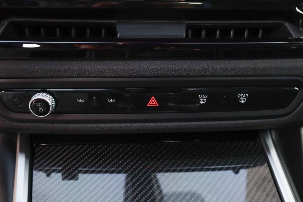 Used 2025 BMW M2 w/ Lighting Package image 32