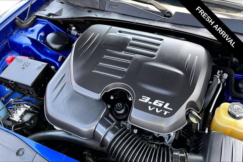 Used 2020 Dodge Charger SXT RWD image 29