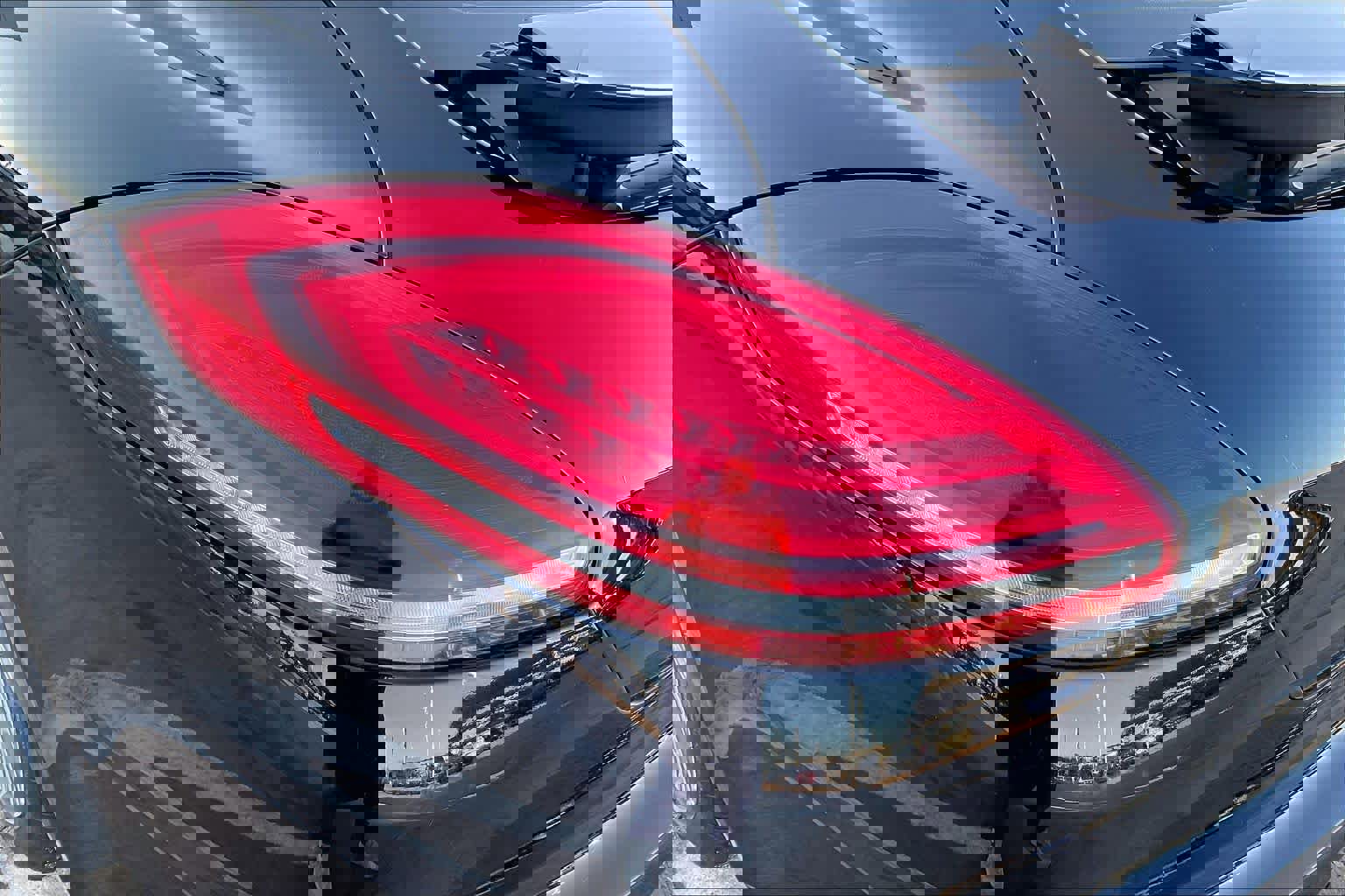 Used 2016 Porsche Panamera S image 29