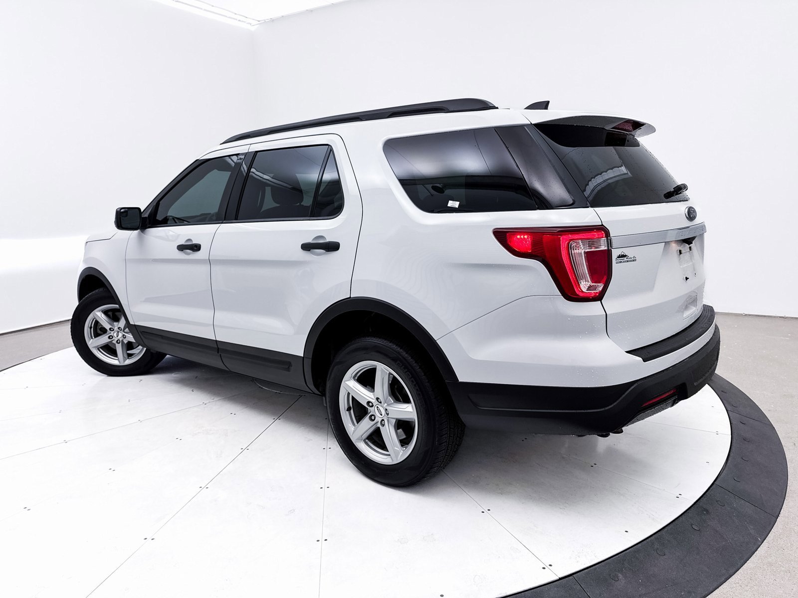 Used 2018 Ford Explorer 4WD image 7