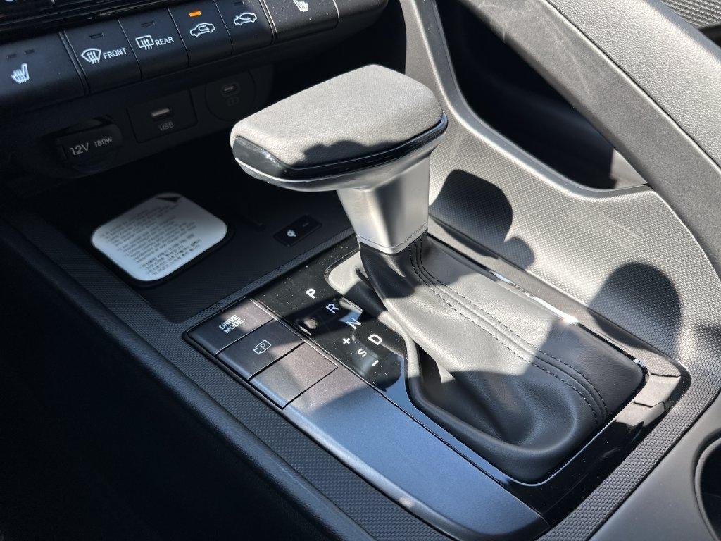 New 2026 Hyundai Elantra SEL Sport FWD image 13