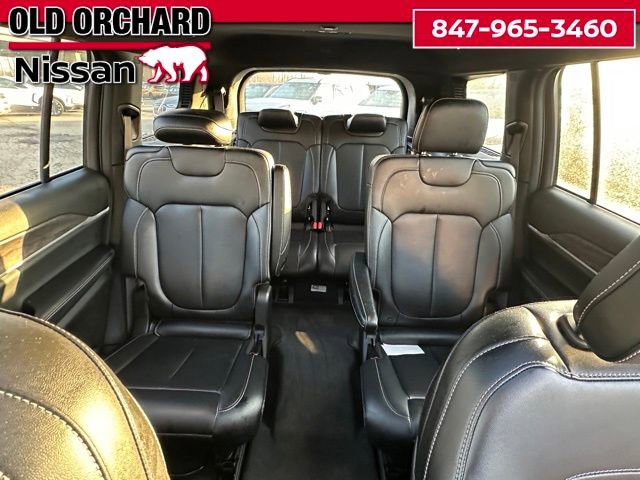 Used 2024 Jeep Grand Cherokee L Limited w/ Black Appearance Package image 13