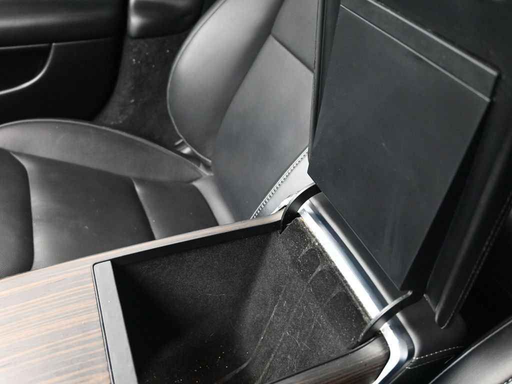 Used 2021 Tesla Model S Plaid image 40