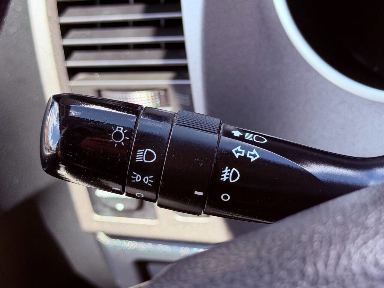 Used 2012 Toyota Tundra 4x4 Double Cab w/ SR5 Pkg image 26