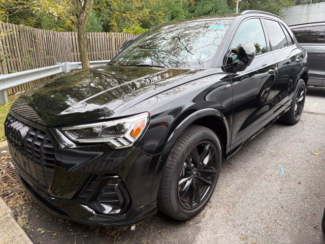 Certified 2024 Audi Q3 2.0T Premium AWD/4WD image 3