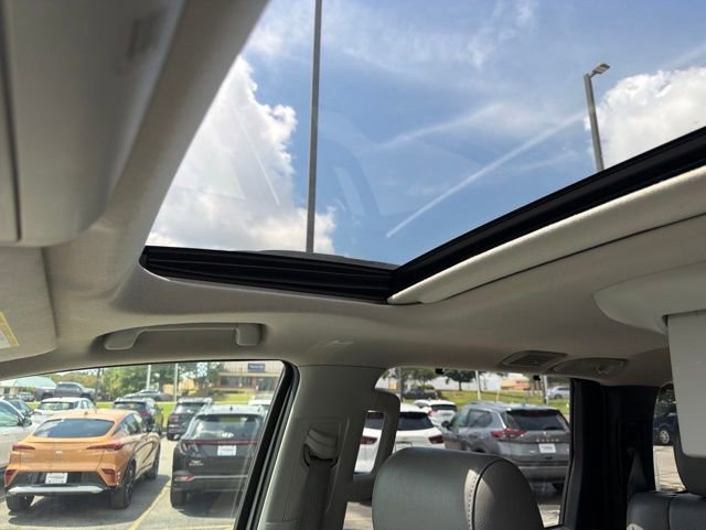 Used 2013 Toyota Sequoia Platinum AWD/4WD image 16