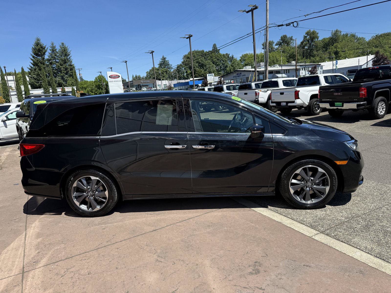 Used 2022 Honda Odyssey Elite image 7