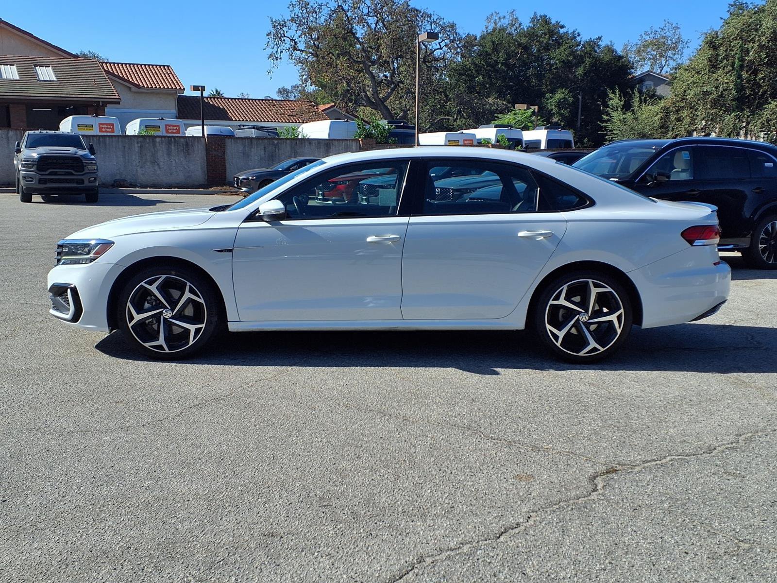 Used 2021 Volkswagen Passat 2.0T R-Line FWD image 3