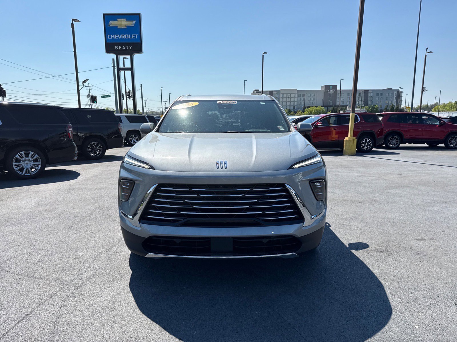 Used 2025 Buick Enclave Preferred image 8