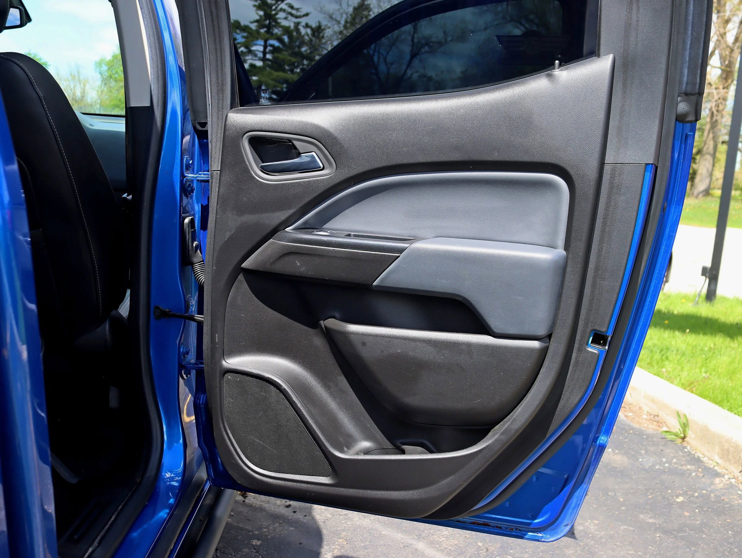 Used 2019 Chevrolet Colorado Z71 AWD/4WD image 35