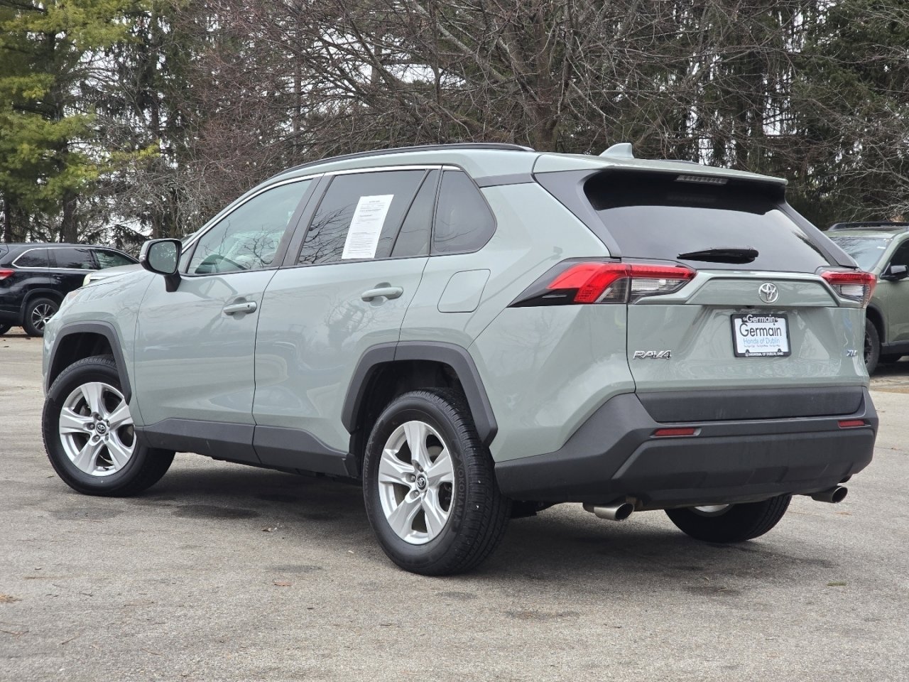 Used 2020 Toyota RAV4 XLE image 14