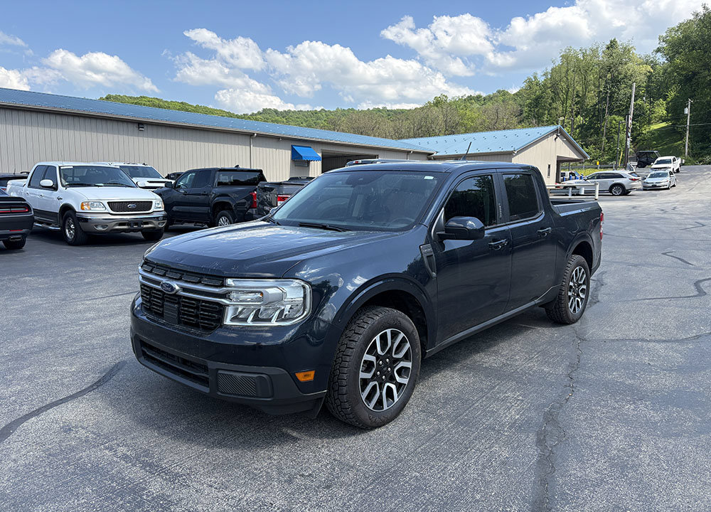Used 2022 Ford Maverick Lariat w/ Lariat Luxury Package AWD/4WD image 1
