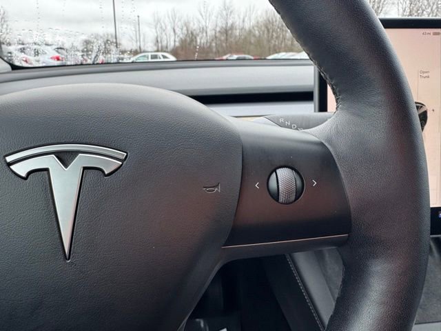 Used 2023 Tesla Model Y Long Range image 21