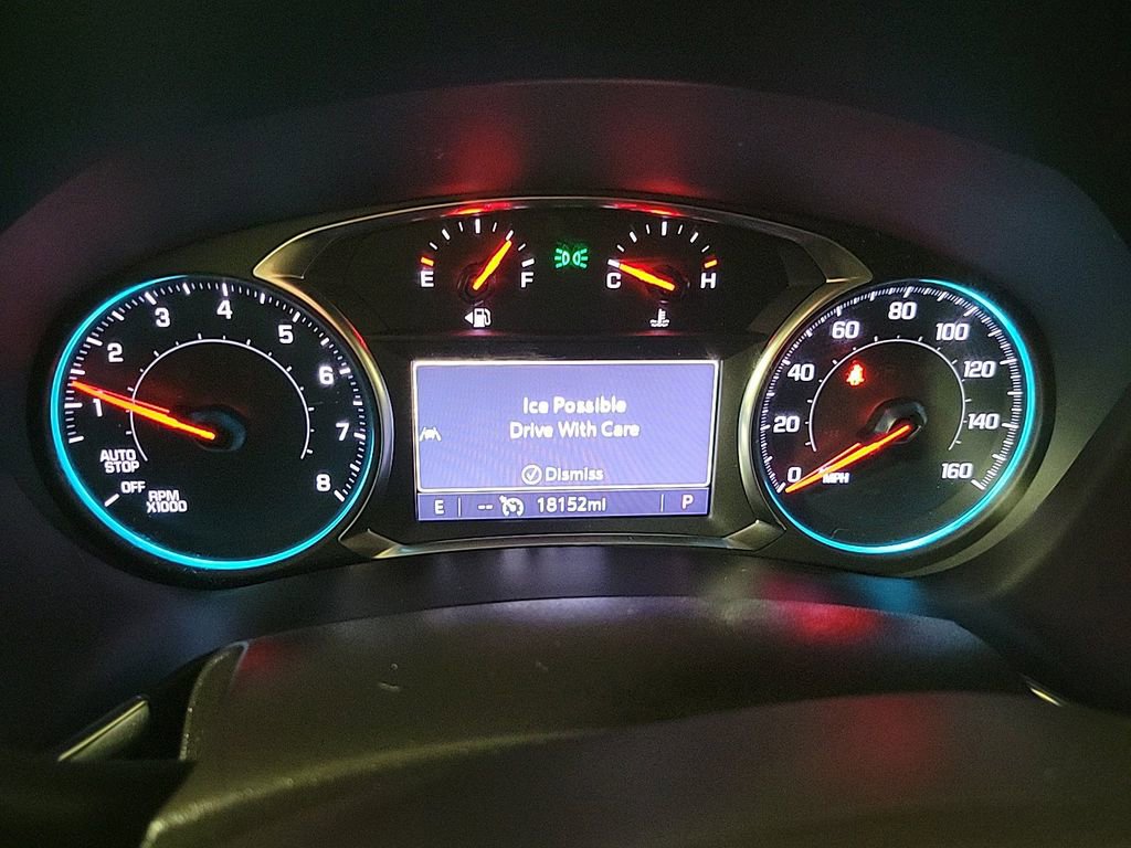 Used 2024 Chevrolet Equinox Premier image 16