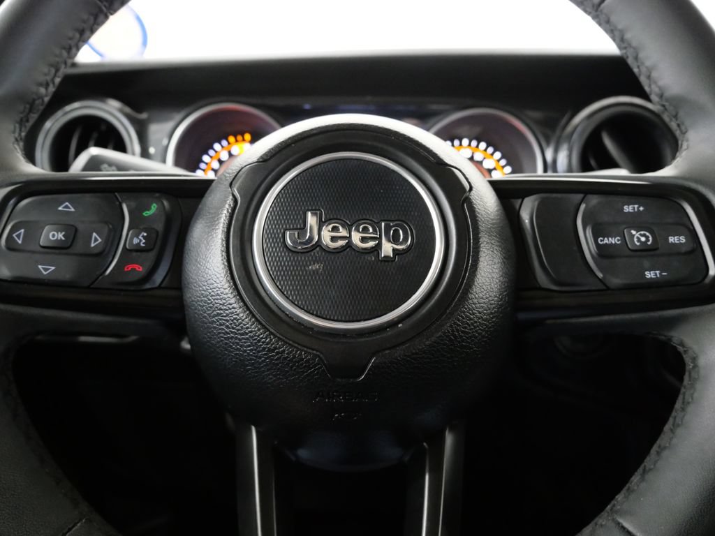 Used 2023 Jeep Wrangler Unlimited Sport AWD/4WD image 16