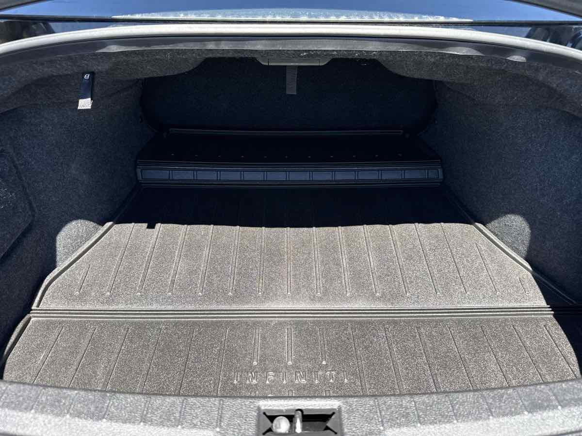 Used 2019 INFINITI Q60 Red Sport 400 w/ Cargo Package RWD image 23