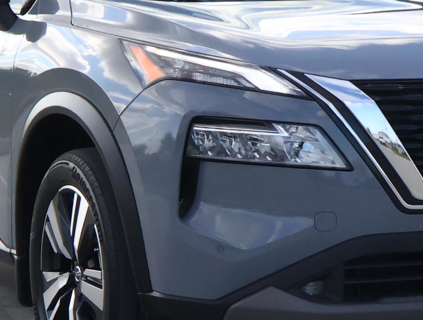 Used 2021 Nissan Rogue SL w/ Premium Package image 7