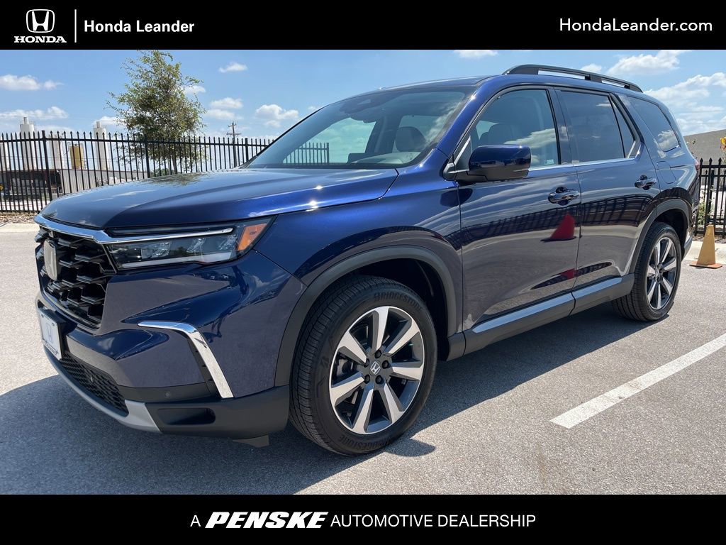 Used 2025 Honda Pilot Elite