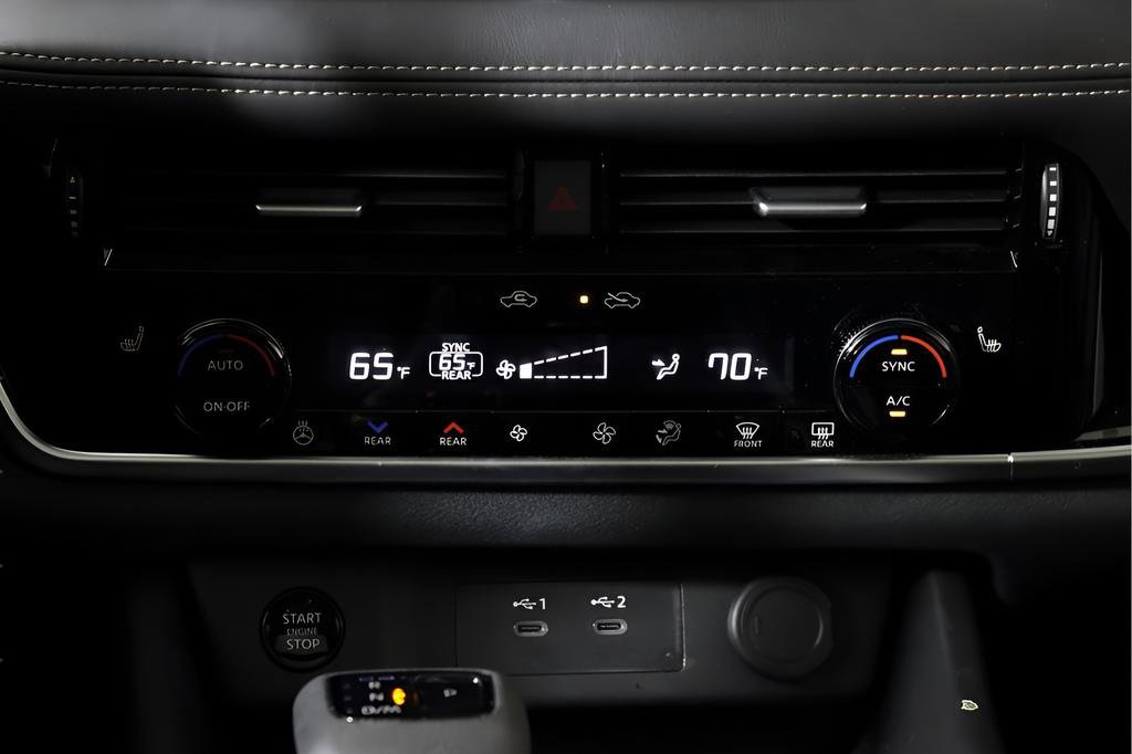 Used 2024 Nissan Rogue SL w/ SL Premium Package image 29