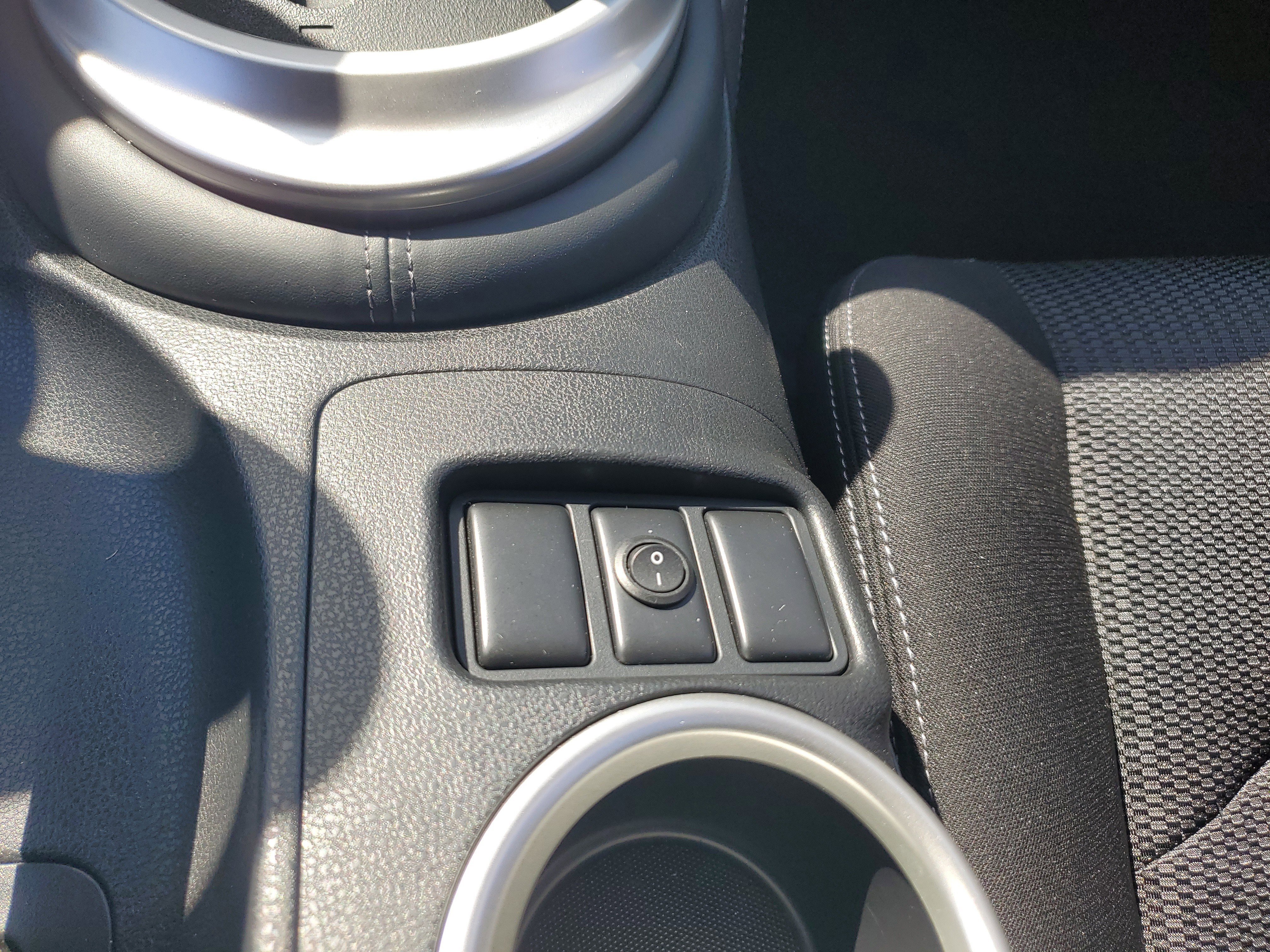 Used 2016 Nissan 370Z Coupe image 24