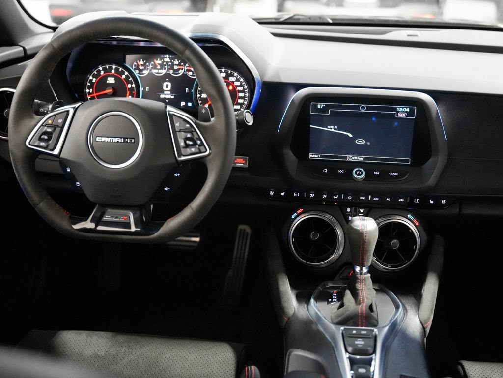 Used 2018 Chevrolet Camaro ZL1 RWD image 13