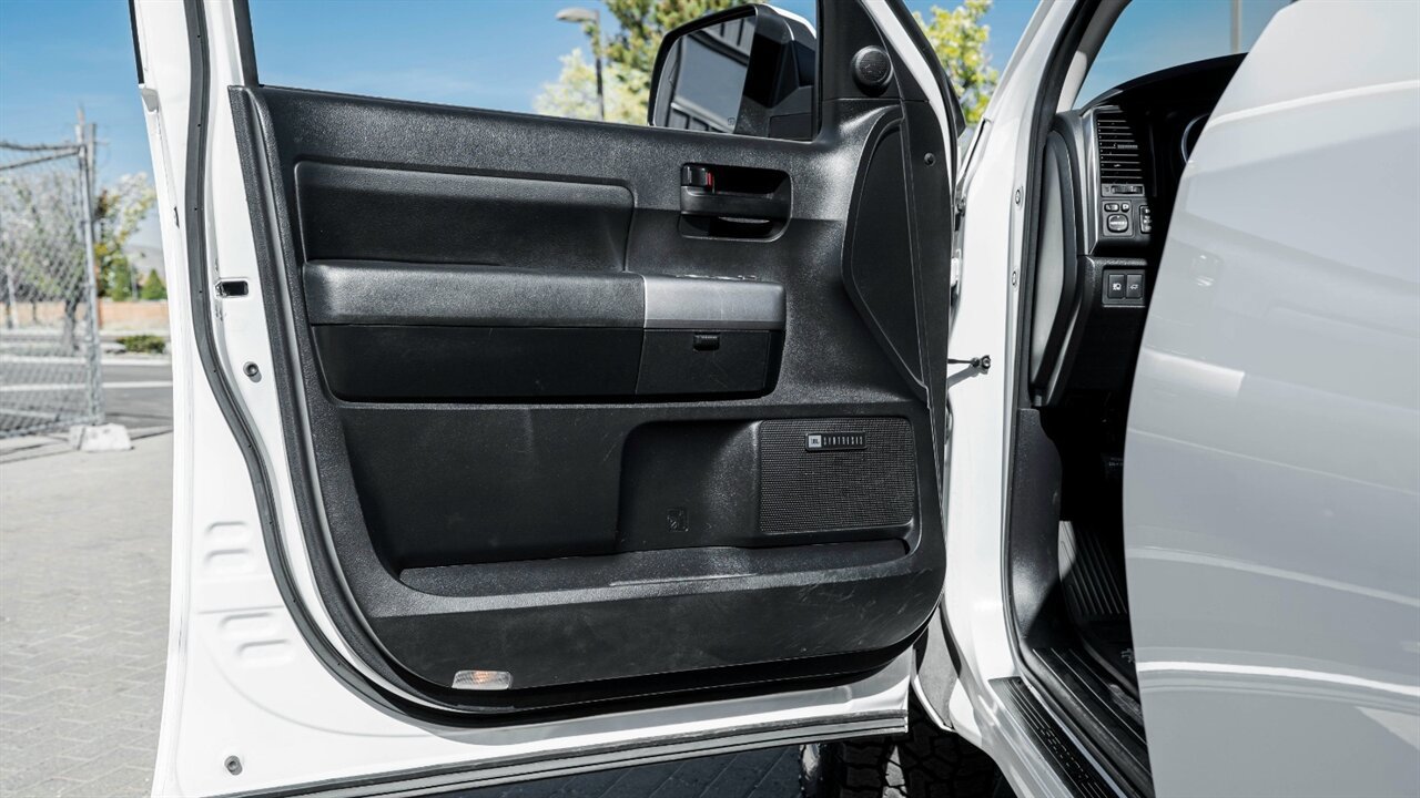Used 2021 Toyota Sequoia TRD Pro AWD/4WD image 23