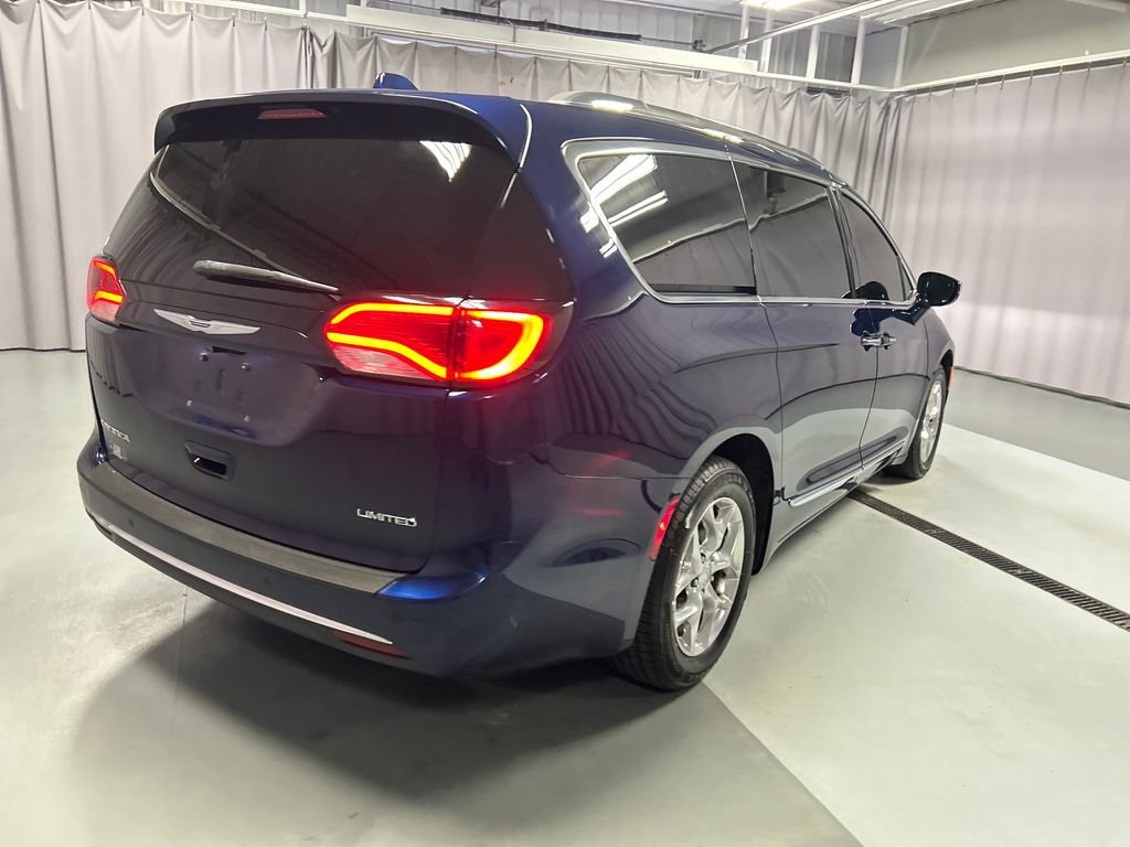 Used 2019 Chrysler Pacifica Limited FWD image 7