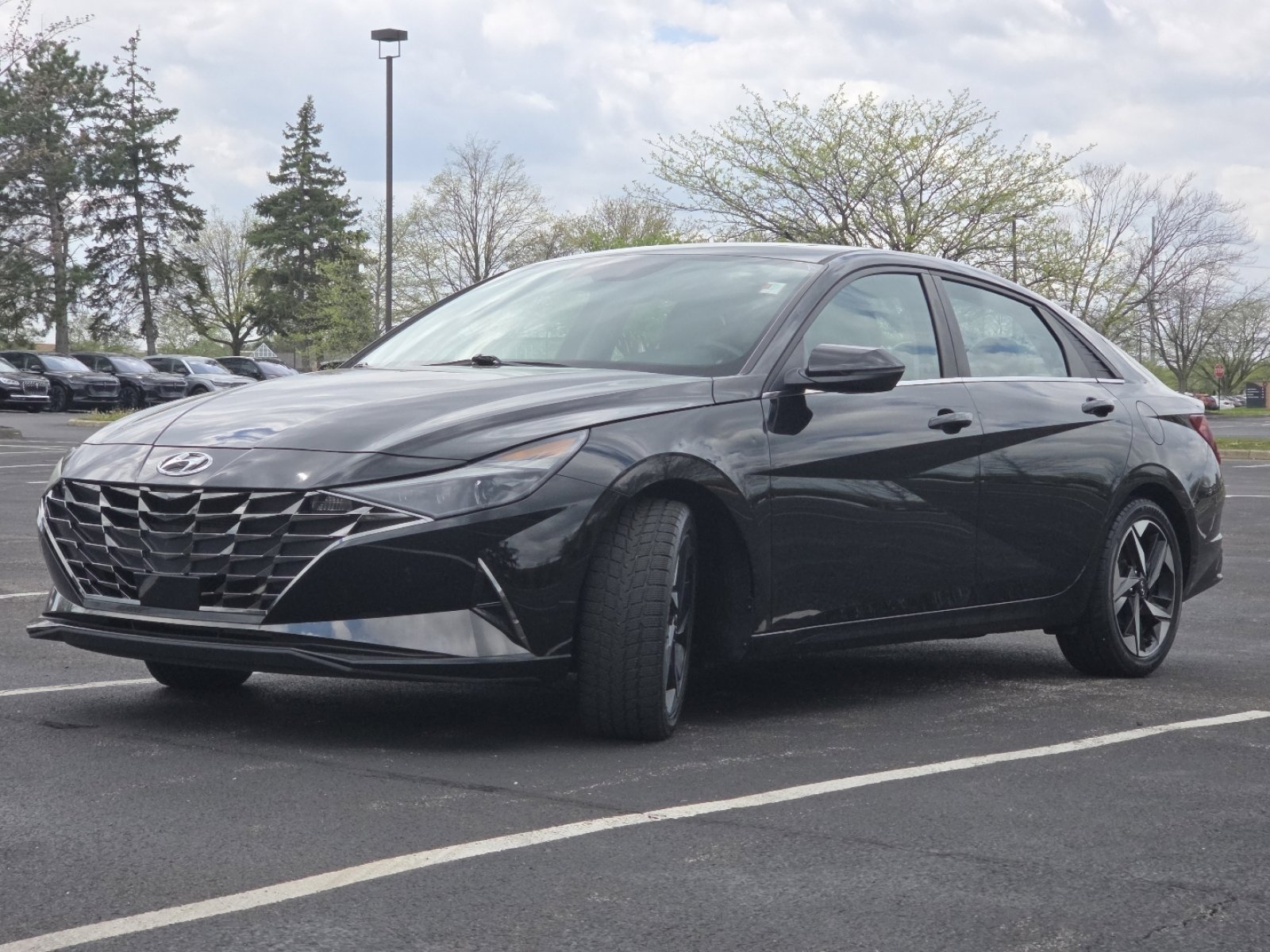Used 2021 Hyundai Elantra Limited image 17