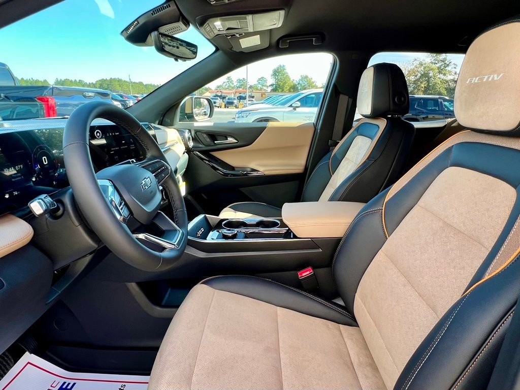 New 2026 Chevrolet Equinox ACTIV w/ Safety and Technology Package image 8