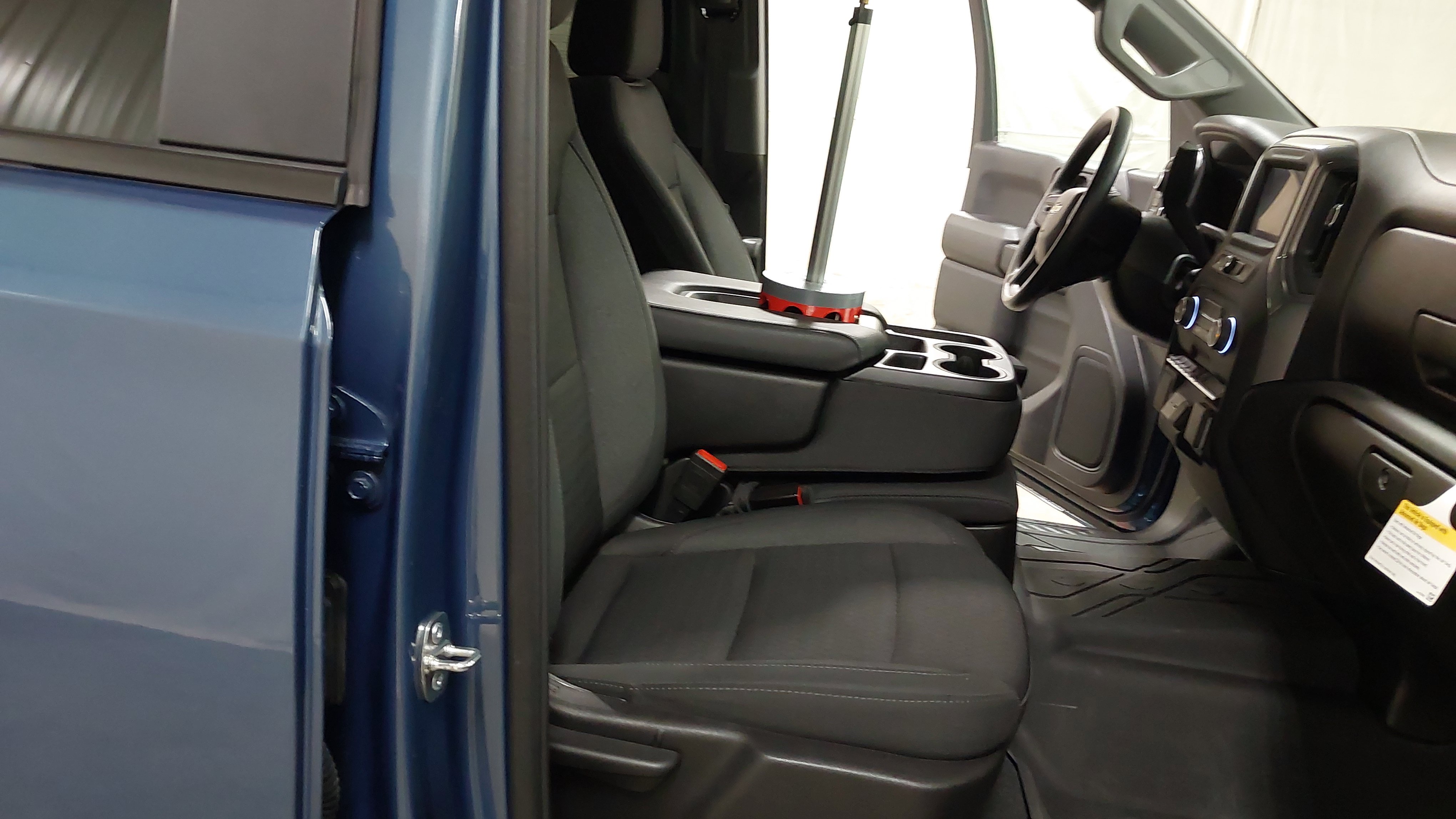 Used 2024 Chevrolet Silverado 1500 Custom AWD/4WD image 28