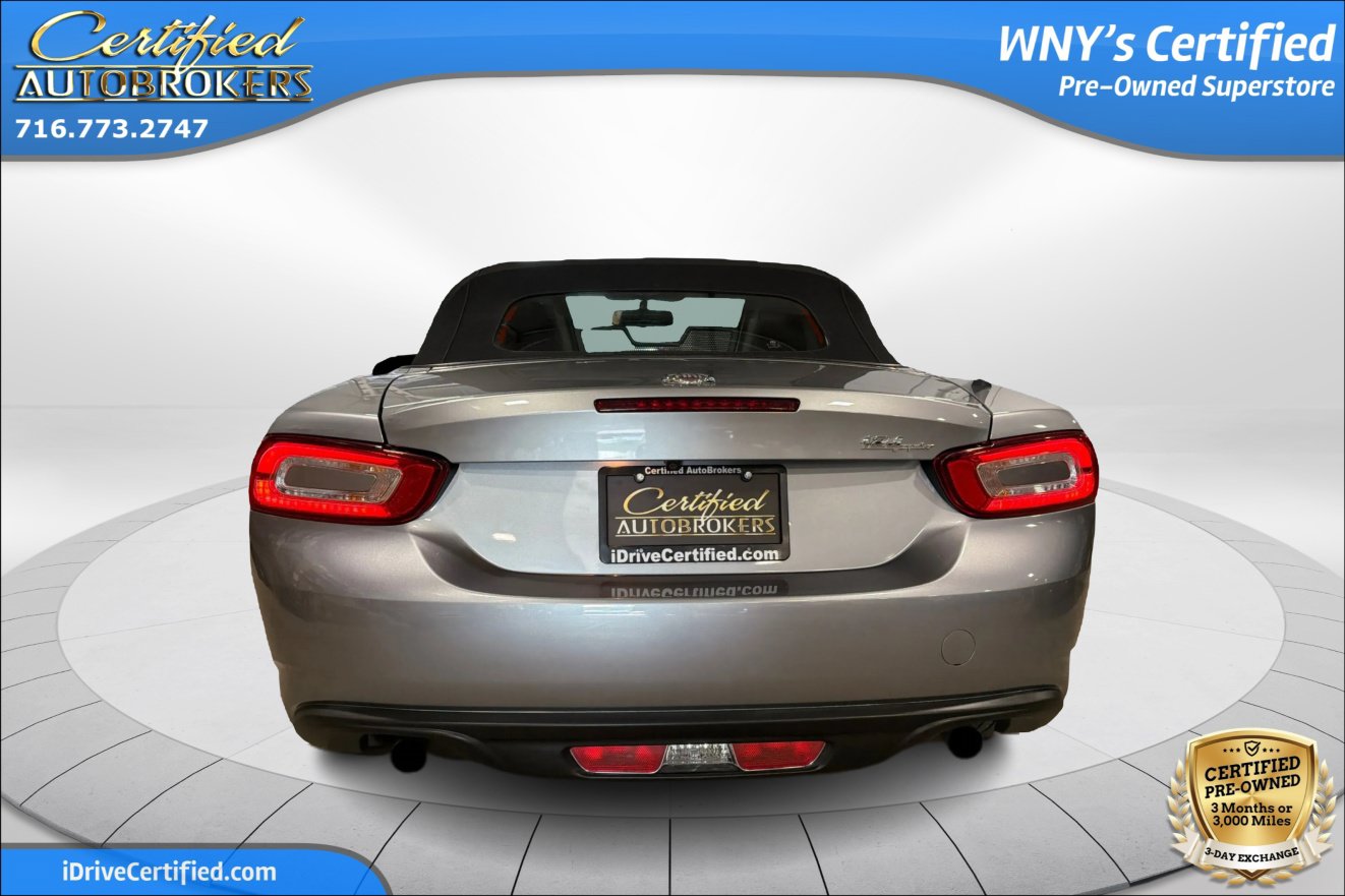 Used 2017 FIAT 124 Spider Classica RWD image 7