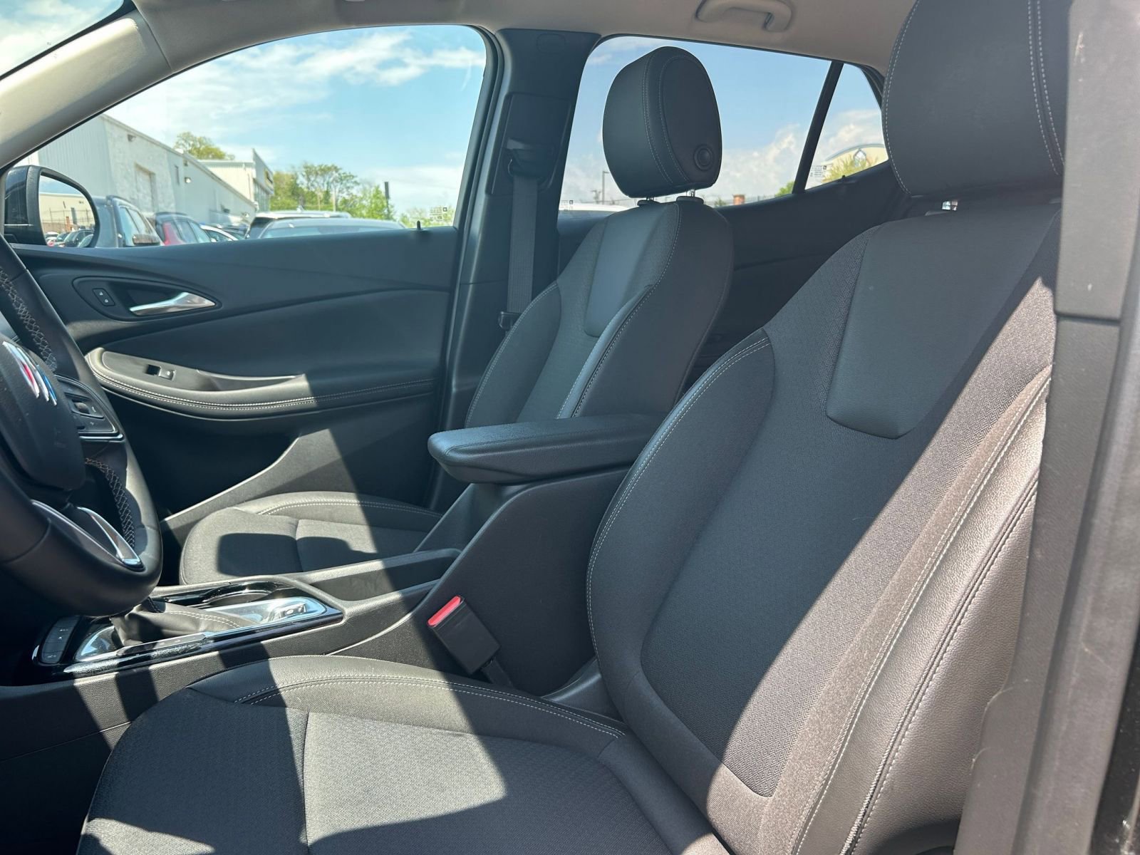 Used 2025 Buick Encore GX Preferred FWD image 31